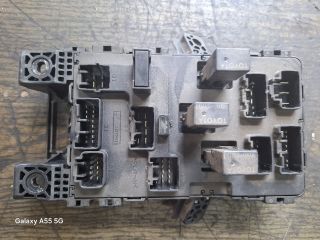 bontott TOYOTA AVENSIS T22 Biztosítéktábla Utastér