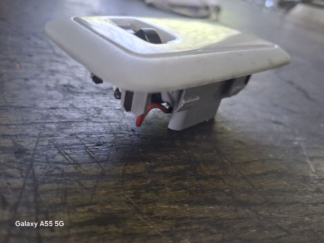 bontott TOYOTA AVENSIS T22 Csomagtér Világítás