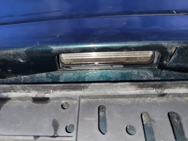 bontott TOYOTA AVENSIS T22 Csomagtérajtó (Részeivel)