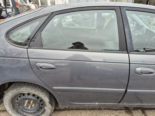 bontott TOYOTA AVENSIS T22 Csomagtérajtó (Részeivel)