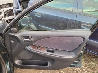 bontott TOYOTA AVENSIS T22 Csomagtérajtó Szigetelés