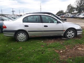 bontott TOYOTA AVENSIS T22 Csomagtérajtó (Üres lemez)