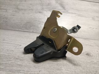 bontott TOYOTA AVENSIS T22 Csomagtérajtó Zárszerkezet