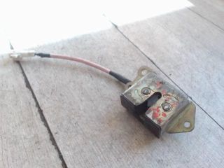 bontott TOYOTA AVENSIS T22 Csomagtérajtó Zárszerkezet