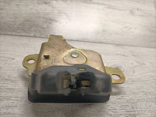 bontott TOYOTA AVENSIS T22 Csomagtérajtó Zárszerkezet