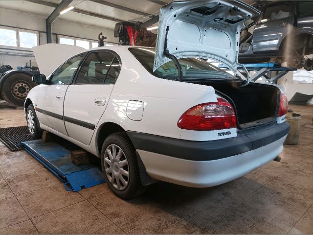 bontott TOYOTA AVENSIS T22 Csomagtérajtó Zárszerkezet