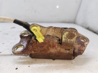 bontott TOYOTA AVENSIS T22 Csomagtérajtó Zárszerkezet