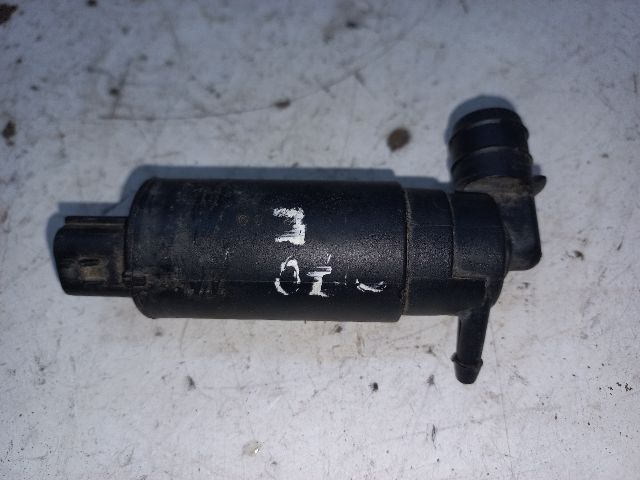 bontott TOYOTA AVENSIS T22 Első Ablakmosó Szivattyú