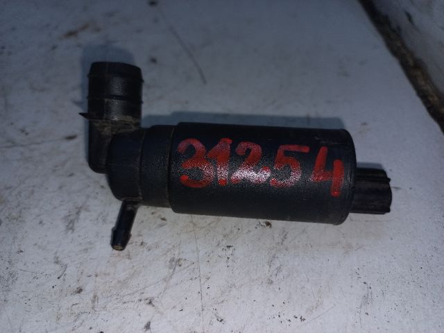 bontott TOYOTA AVENSIS T22 Első Ablakmosó Szivattyú