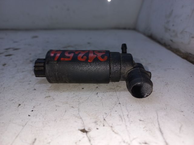 bontott TOYOTA AVENSIS T22 Első Ablakmosó Szivattyú