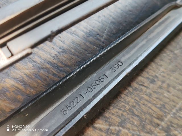 bontott TOYOTA AVENSIS T22 Első Ablaktörlő Kar