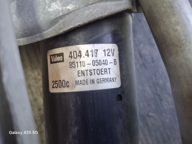 bontott TOYOTA AVENSIS T22 Első Ablaktörlő Szerkezet Motorral