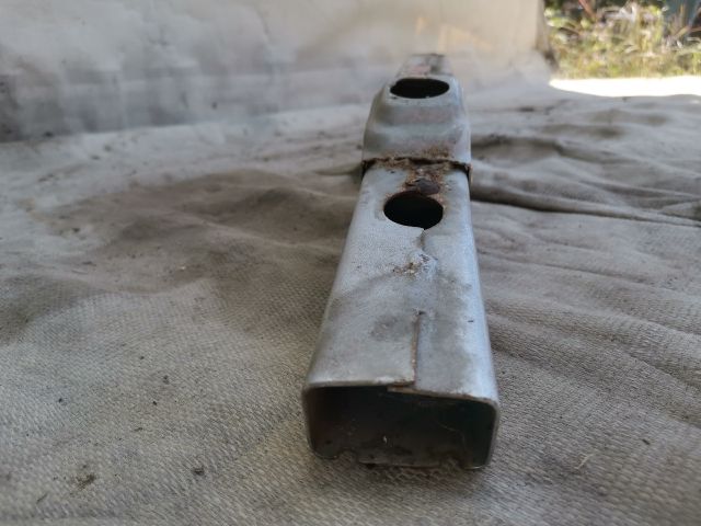 bontott TOYOTA AVENSIS T22 Első Lökhárító Merevítő (Fém)