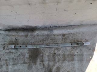 bontott TOYOTA AVENSIS T22 Első Lökhárító Merevítő (Fém)