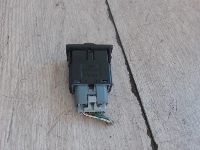 bontott TOYOTA AVENSIS T22 Fényszórómagasság Állító Kapcsoló