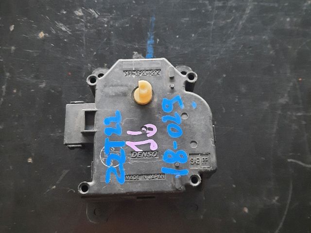 bontott TOYOTA AVENSIS T22 Fűtés Állító Motor