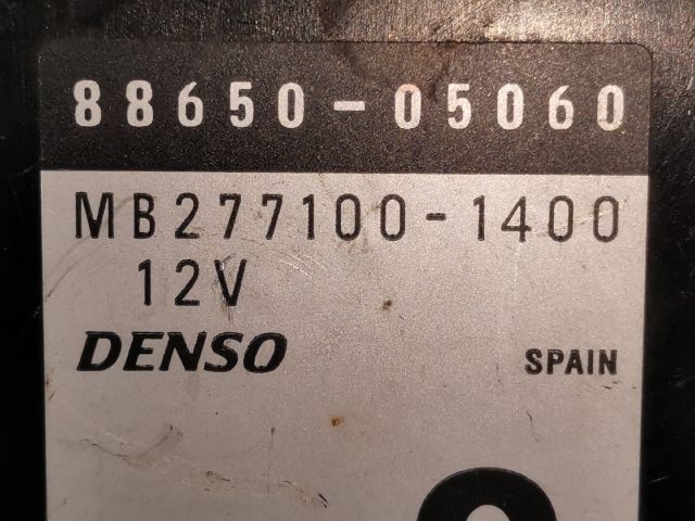 bontott TOYOTA AVENSIS T22 Fűtés Vezérlő Modul