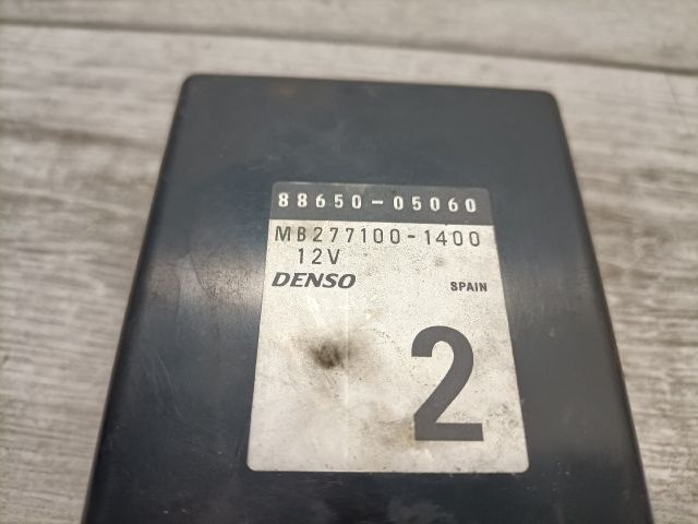 bontott TOYOTA AVENSIS T22 Fűtés Vezérlő Modul