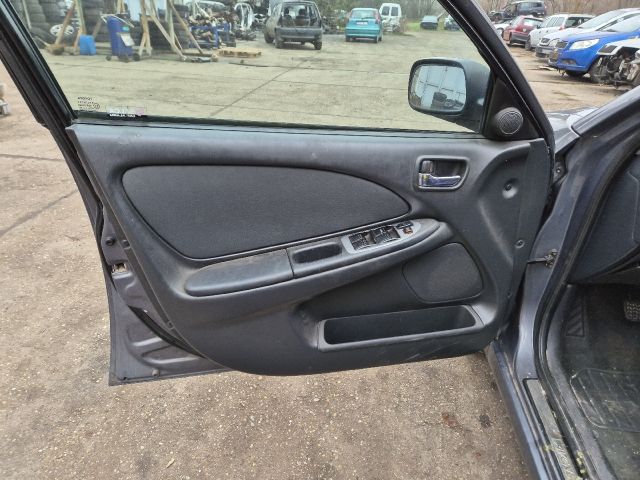 bontott TOYOTA AVENSIS T22 Fűtéskapcsoló (manuális klímás)