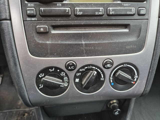 bontott TOYOTA AVENSIS T22 Fűtéskapcsoló (manuális klímás)