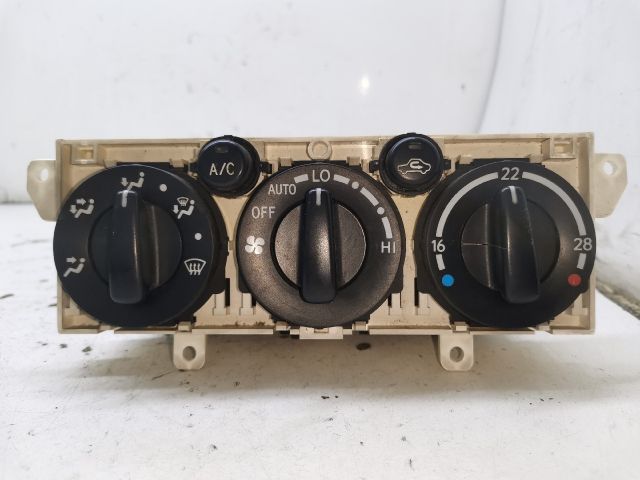 bontott TOYOTA AVENSIS T22 Fűtéskapcsoló (manuális klímás)