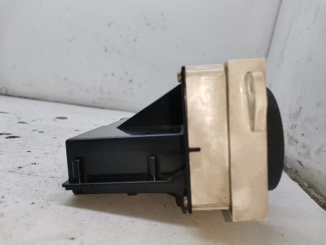 bontott TOYOTA AVENSIS T22 Fűtéskapcsoló (manuális klímás)