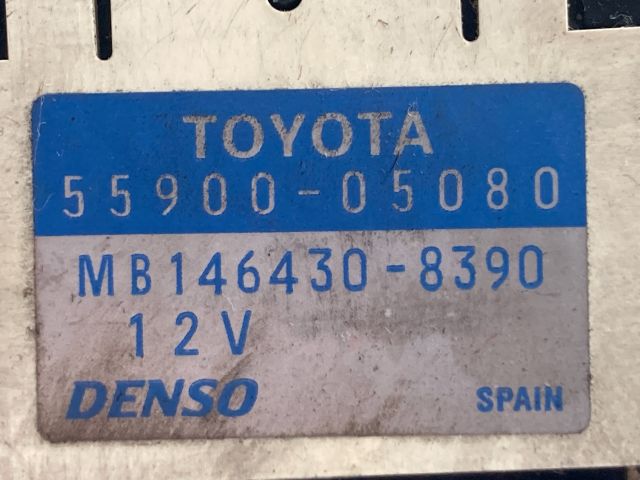 bontott TOYOTA AVENSIS T22 Fűtéskapcsoló (manuális klímás)