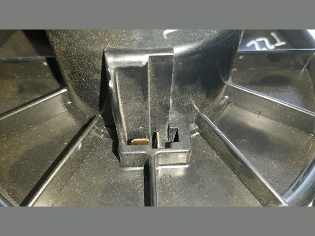 bontott TOYOTA AVENSIS T22 Fűtőmotor (Nem klímás)