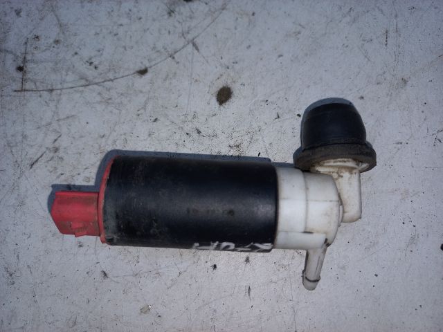 bontott TOYOTA AVENSIS T22 Hátsó Ablakmosó Szivattyú