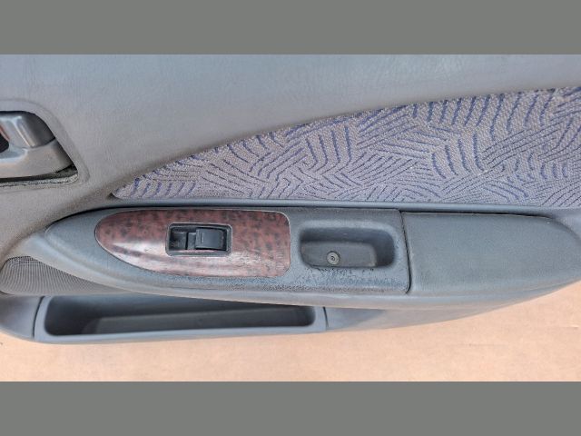 bontott TOYOTA AVENSIS T22 Jobb első Ablak