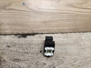 bontott TOYOTA AVENSIS T22 Jobb első Ablakemelő Kapcsoló