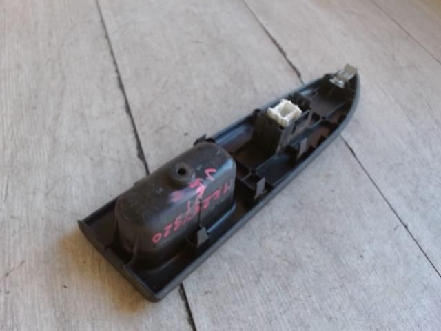 bontott TOYOTA AVENSIS T22 Jobb első Ablakemelő Kapcsoló