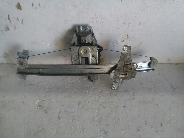 bontott TOYOTA AVENSIS T22 Jobb első Ablakemelő Szerkezet (Elektromos)