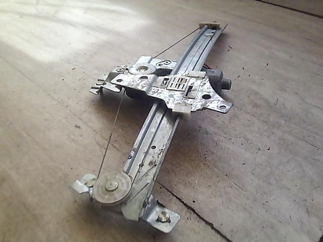 bontott TOYOTA AVENSIS T22 Jobb első Ablakemelő Szerkezet (Elektromos)