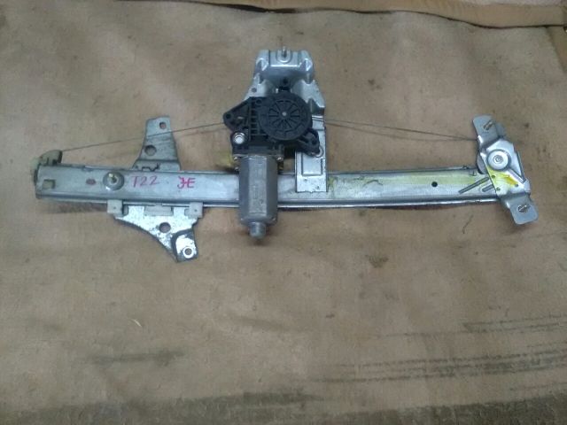 bontott TOYOTA AVENSIS T22 Jobb első Ablakemelő Szerkezet (Elektromos)