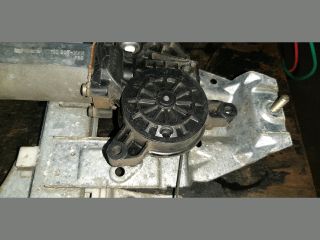 bontott TOYOTA AVENSIS T22 Jobb első Ablakemelő Szerkezet (Elektromos)