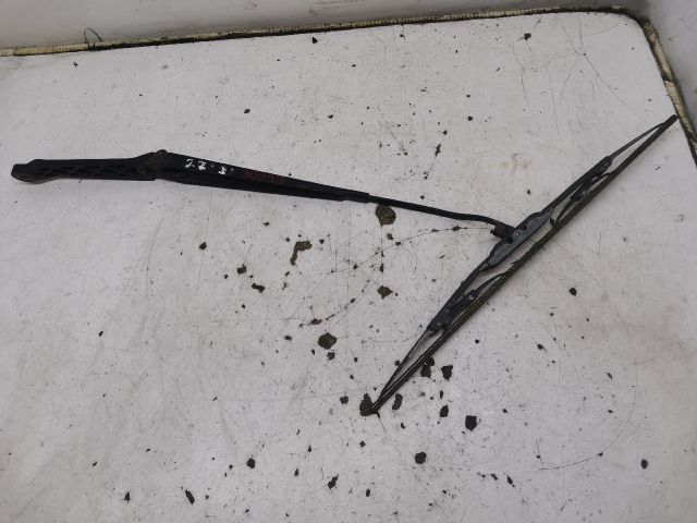 bontott TOYOTA AVENSIS T22 Jobb első Ablaktörlő Kar