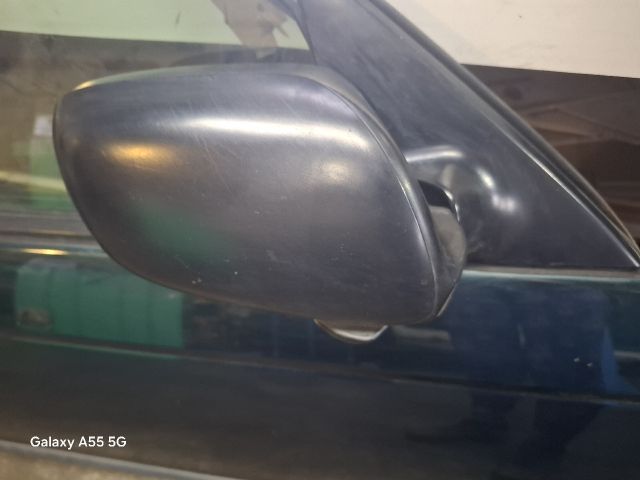 bontott TOYOTA AVENSIS T22 Jobb első Ajtó (Részeivel)