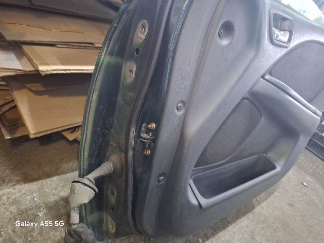 bontott TOYOTA AVENSIS T22 Jobb első Ajtó (Részeivel)
