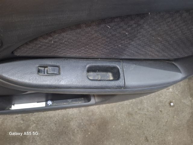 bontott TOYOTA AVENSIS T22 Jobb első Ajtó (Részeivel)