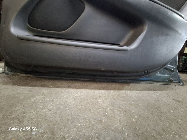 bontott TOYOTA AVENSIS T22 Jobb első Ajtó (Részeivel)