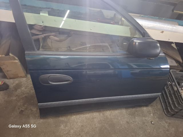 bontott TOYOTA AVENSIS T22 Jobb első Ajtó (Részeivel)