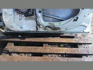 bontott TOYOTA AVENSIS T22 Jobb első Ajtó (Üres lemez)