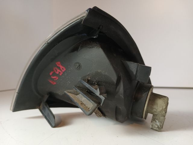 bontott TOYOTA AVENSIS T22 Jobb első Irányjelző