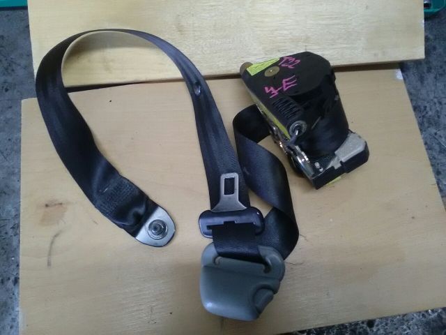 bontott TOYOTA AVENSIS T22 Jobb első Övfeszítő