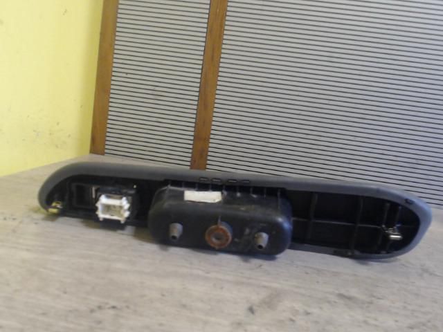 bontott TOYOTA AVENSIS T22 Jobb hátsó Ablakemelő Kapcsoló