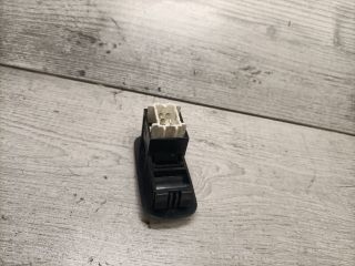 bontott TOYOTA AVENSIS T22 Jobb hátsó Ablakemelő Kapcsoló