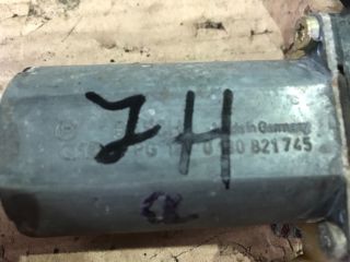 bontott TOYOTA AVENSIS T22 Jobb hátsó Ablakemelő Motor