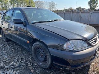 bontott TOYOTA AVENSIS T22 Jobb hátsó Ajtó (Részeivel)