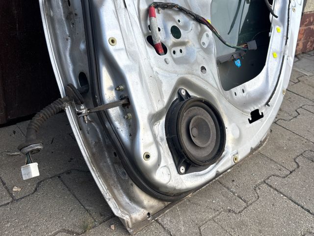 bontott TOYOTA AVENSIS T22 Jobb hátsó Ajtó (Üres lemez)